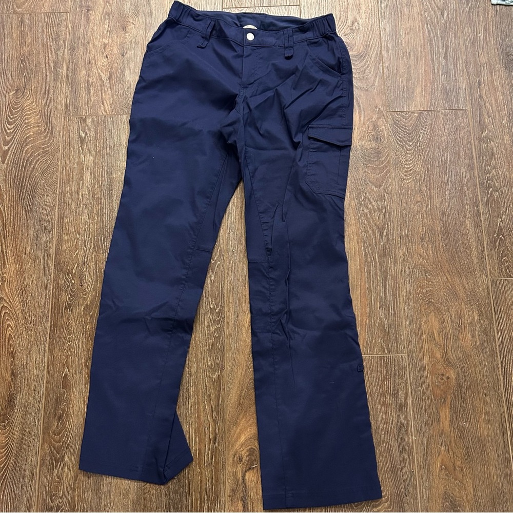 Duluth DuluthFlex Dry on the Fly Convertible Bootcut Pants women's 8 navy